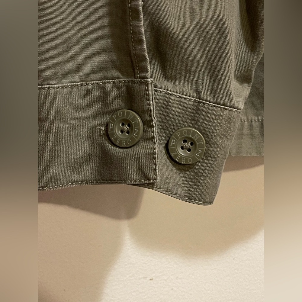 Point Zero button down - Picture 4 of 7